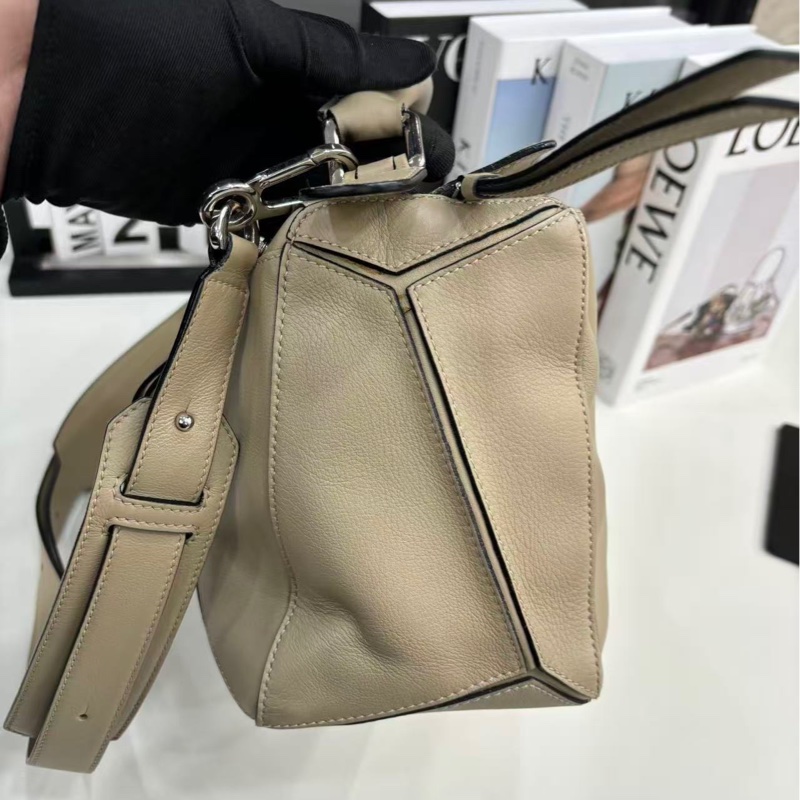 LOEWE羅意威沙色puzzle中號幾何包手提斜挎包+尺寸29*19cm-9