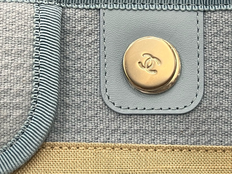 Chanel 中號 寶寶藍沙灘包 24年春夏款 原價17萬-13