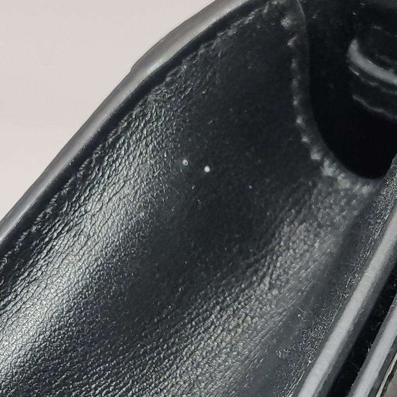 Prada Cahier牛皮純色插扣手拿包-13