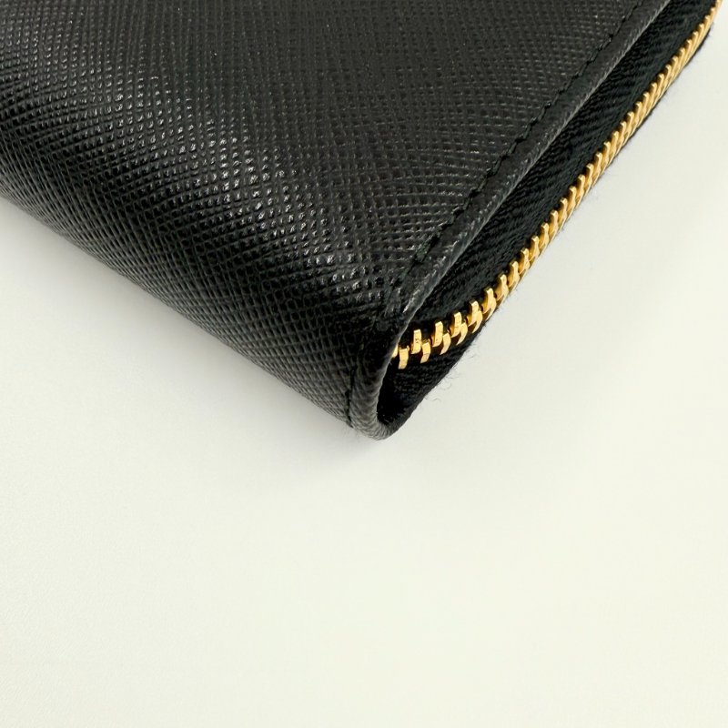 PRADA - 黑色金釦牛皮ㄇ型拉鍊長夾-6