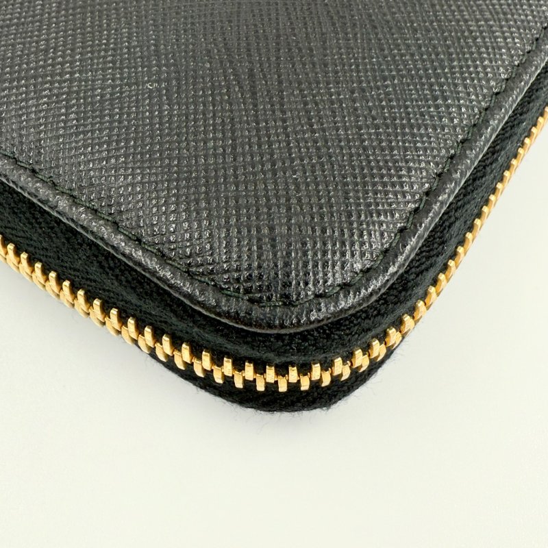 PRADA - 黑色金釦牛皮ㄇ型拉鍊長夾-8