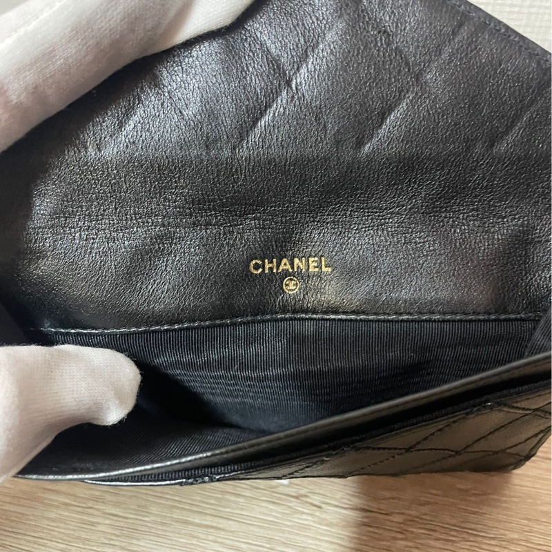 Chanel 外縫線皮夾/中夾-6