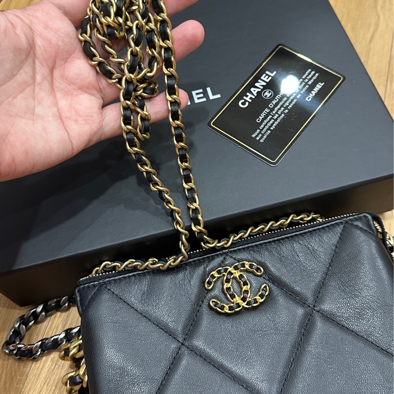 CHANEL 19 手拿包｜可自行加鏈改斜背｜98新-18