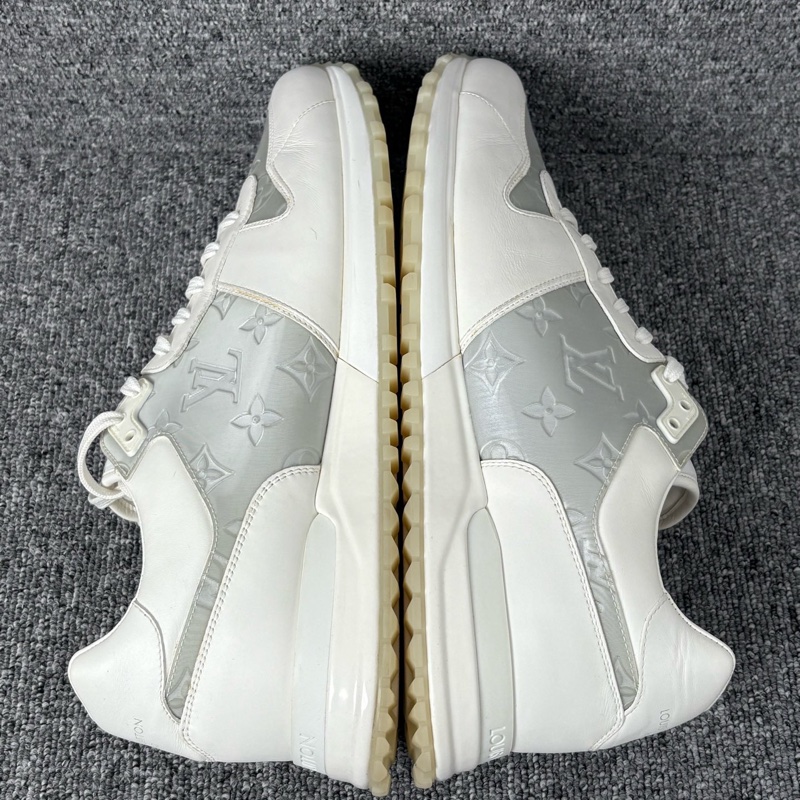 LV 路易威登 白色皮面鐳射運動鞋@43.5碼-5