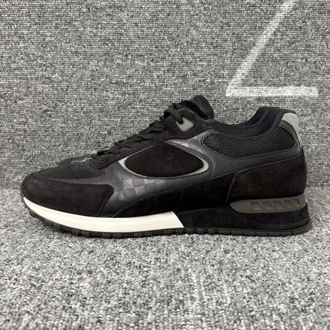 二手LV 黑色麂皮棋盤格運動鞋@41碼