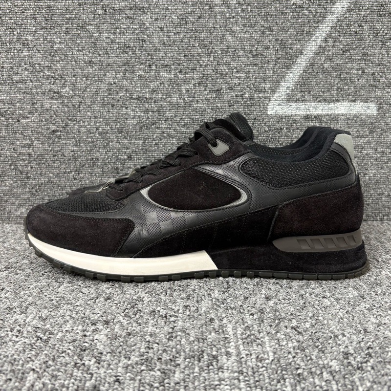 二手LV 黑色麂皮棋盤格運動鞋@41碼-0