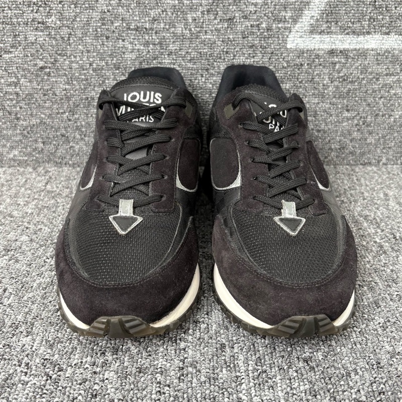 二手LV 黑色麂皮棋盤格運動鞋@41碼-1