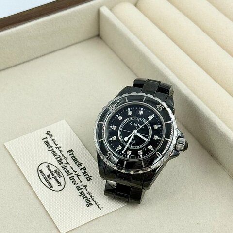 CHANEL - 黑色J12陶瓷點鑽33cm石英錶