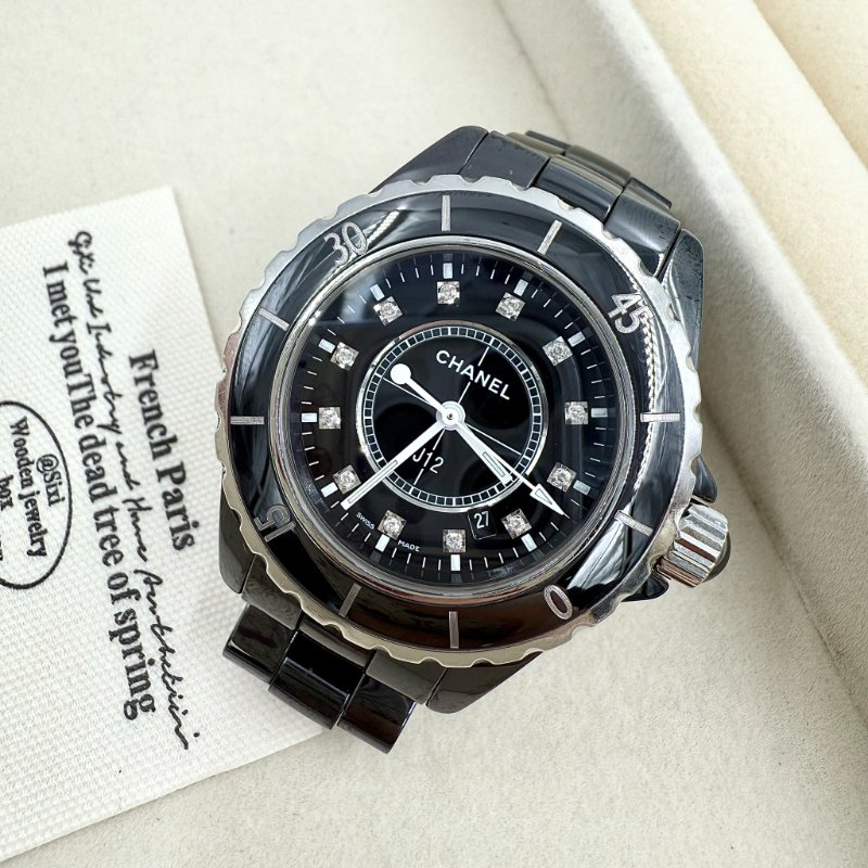 CHANEL -  黑色J12陶瓷點鑽33cm石英錶-1
