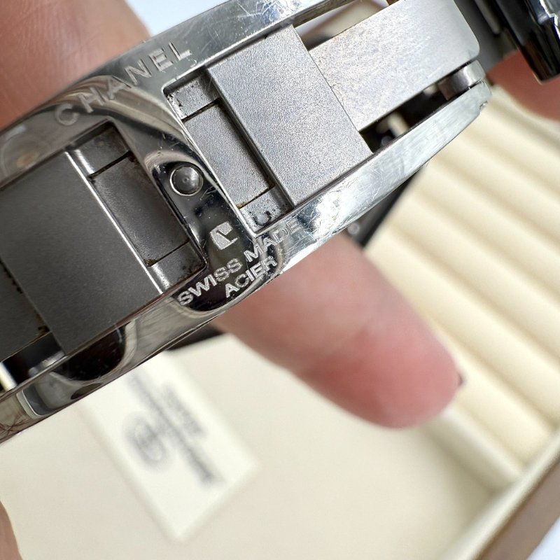 CHANEL -  黑色J12陶瓷點鑽33cm石英錶-7