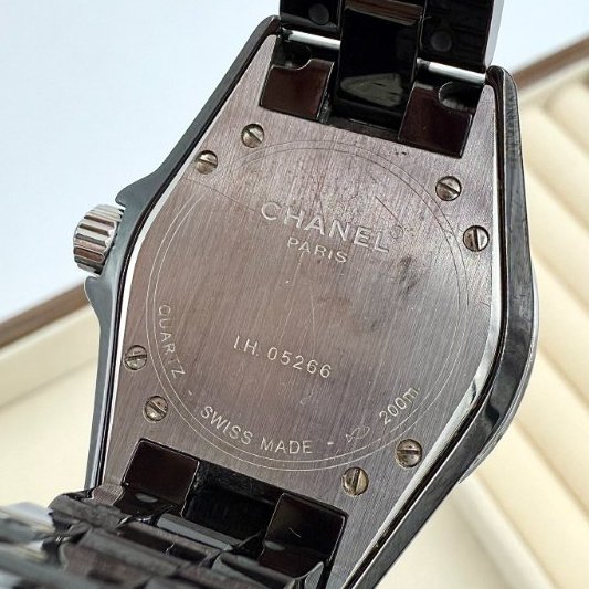 CHANEL -  黑色J12陶瓷點鑽╻33mm╻石英錶-5