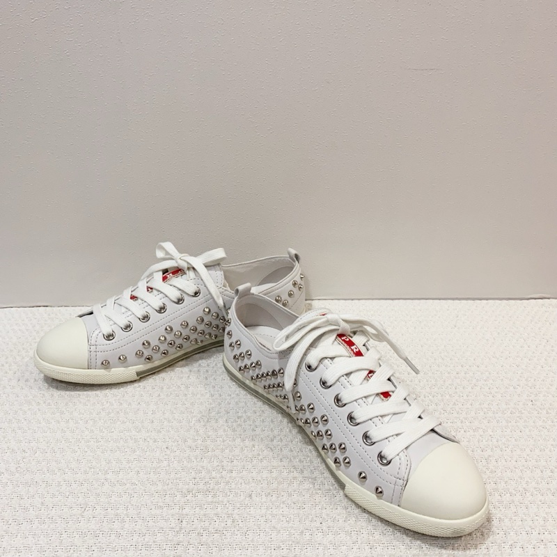 98新Prada/普拉達白色鉚釘系帶休閒鞋 尺碼36碼-4