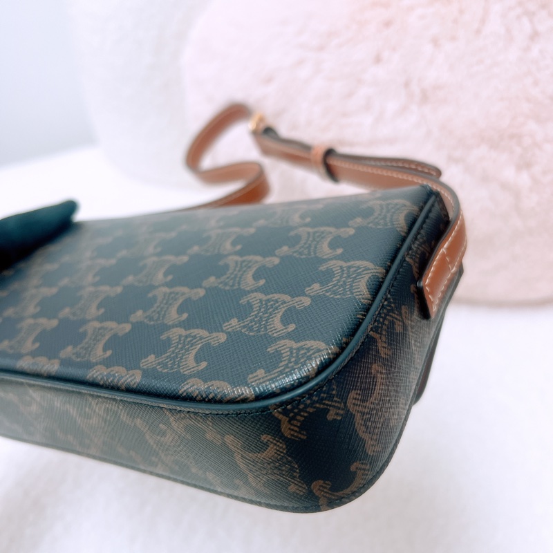 Celine triomphe claude 凱旋門腋下包-7