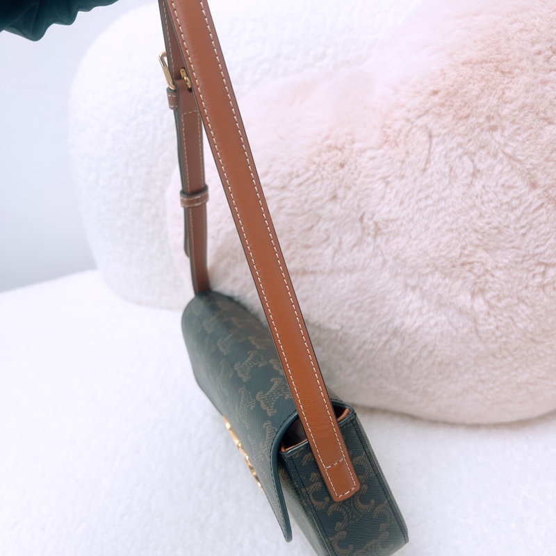 Celine triomphe claude 凱旋門腋下包-8