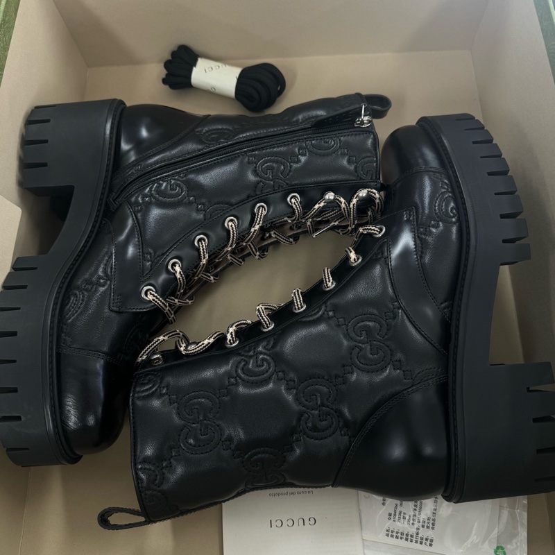 閒置新Gucci 古馳 黑色全皮 浮雕滿logo 馬丁靴 37.5-3