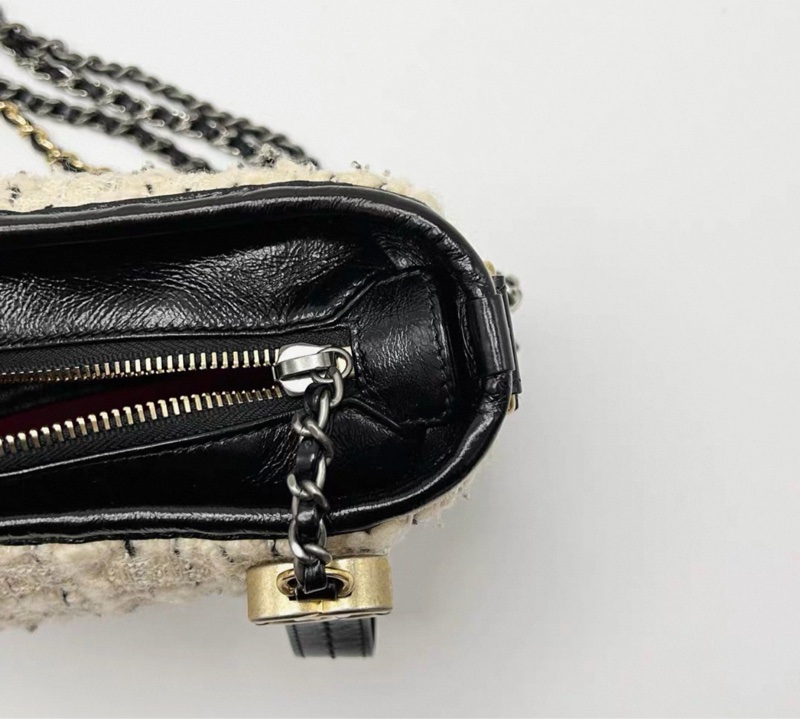 【95%新 ✨ 全網最低價!檢漏價!】Chanel 流浪包小號 黑白毛呢仙氣飄飄-8