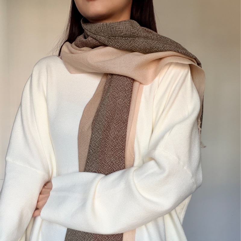 Christian Dior Sports 薄圍巾 四季可用 棉麻材質 淺棕色-2