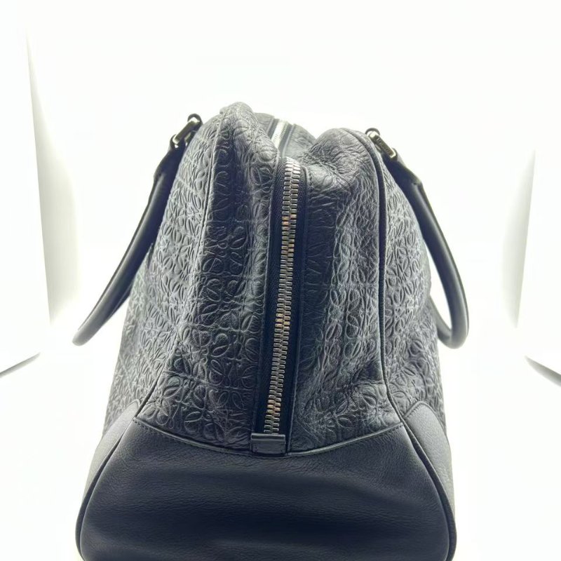 LOEWE Amazona 46 黑色全皮壓花旅行袋-1