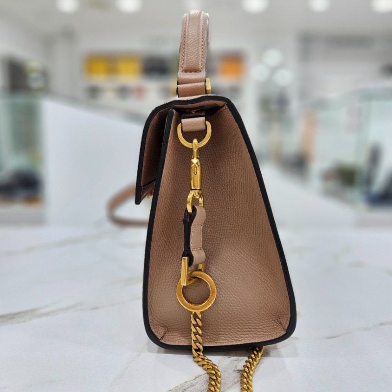 🎊佳節特賣🎁Valentino Garavani VSLING 小號手提肩背包 粉色-4