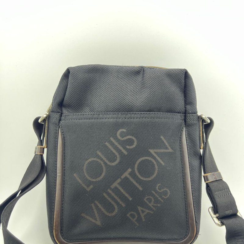 路易威登黑色帆布配皮單肩斜背兩用包-9