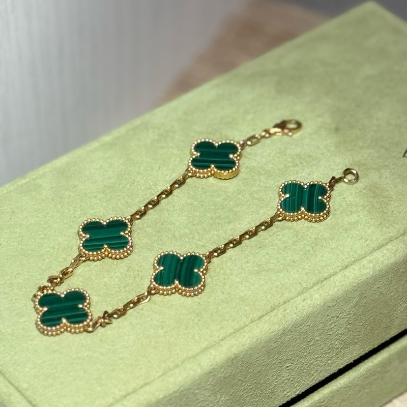 Van Cleef & Arpels Sweet Alhambra 18k 五花孔雀石手鍊-4
