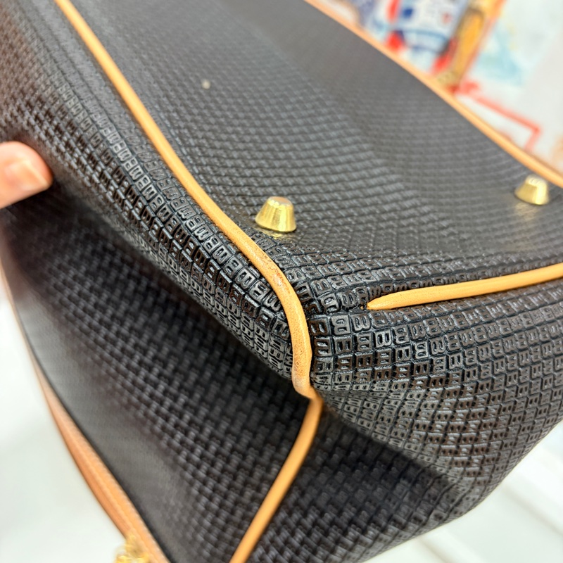 Bally Birkin款手袋 腋下包 手提包 真皮 意大利製 男女適用-11