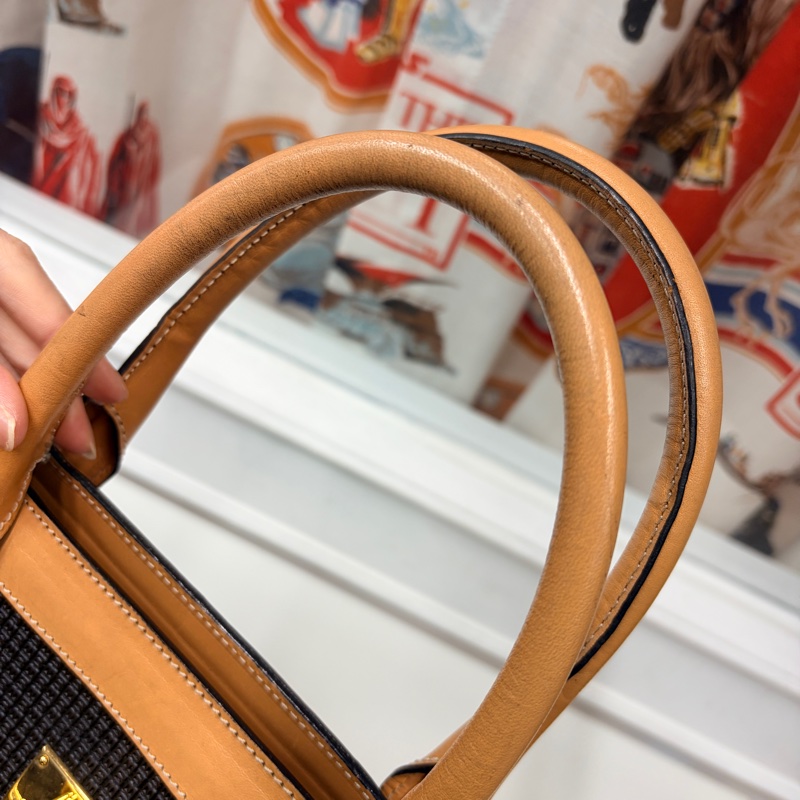 Bally Birkin款手袋 腋下包 手提包 真皮 意大利製 男女適用-15