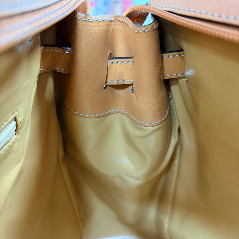 Bally Birkin款手袋 腋下包 手提包 真皮 意大利製 男女適用-22