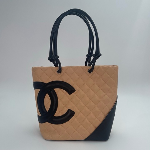 「JL 精品代購」  香奈兒奶茶色拼黑色康鵬菜籃子小號