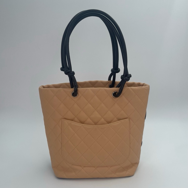 「JL 精品代購」  香奈兒奶茶色拼黑色康鵬菜籃子小號-2