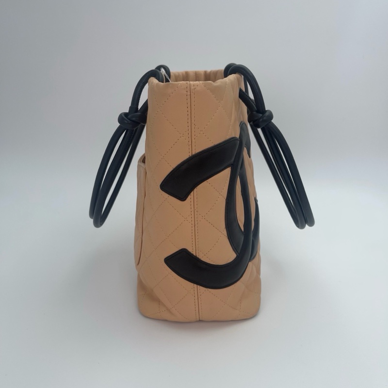 「JL 精品代購」  香奈兒奶茶色拼黑色康鵬菜籃子小號-3