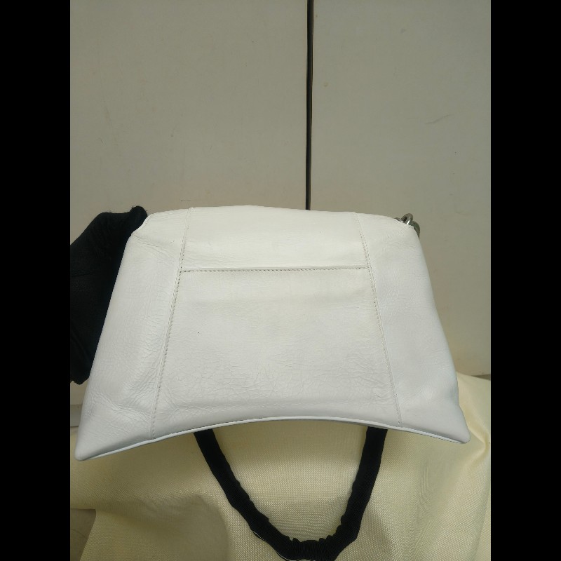 ‼️年前限時特賣‼️(原28800)至1/25⏰【8成新】㊣✨BALENCIAGA✨巴黎世家 白色 沙漏包 牛皮 鎖鏈 背帶 肩背包 腋下包 鏈條包/二手包/二手精品/保證正品🌳二手樹屋🌳-3