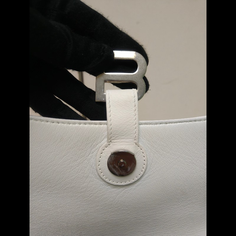 ‼️年前限時特賣‼️(原28800)至1/25⏰【8成新】㊣✨BALENCIAGA✨巴黎世家 白色 沙漏包 牛皮 鎖鏈 背帶 肩背包 腋下包 鏈條包/二手包/二手精品/保證正品🌳二手樹屋🌳-34