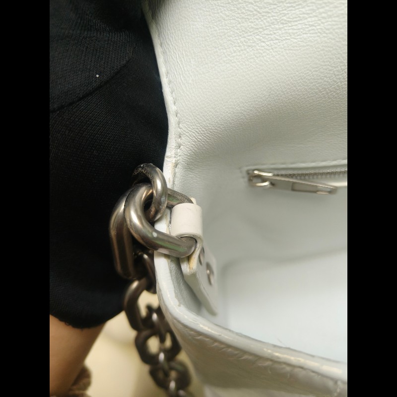 ‼️年前限時特賣‼️(原28800)至1/25⏰【8成新】㊣✨BALENCIAGA✨巴黎世家 白色 沙漏包 牛皮 鎖鏈 背帶 肩背包 腋下包 鏈條包/二手包/二手精品/保證正品🌳二手樹屋🌳-53