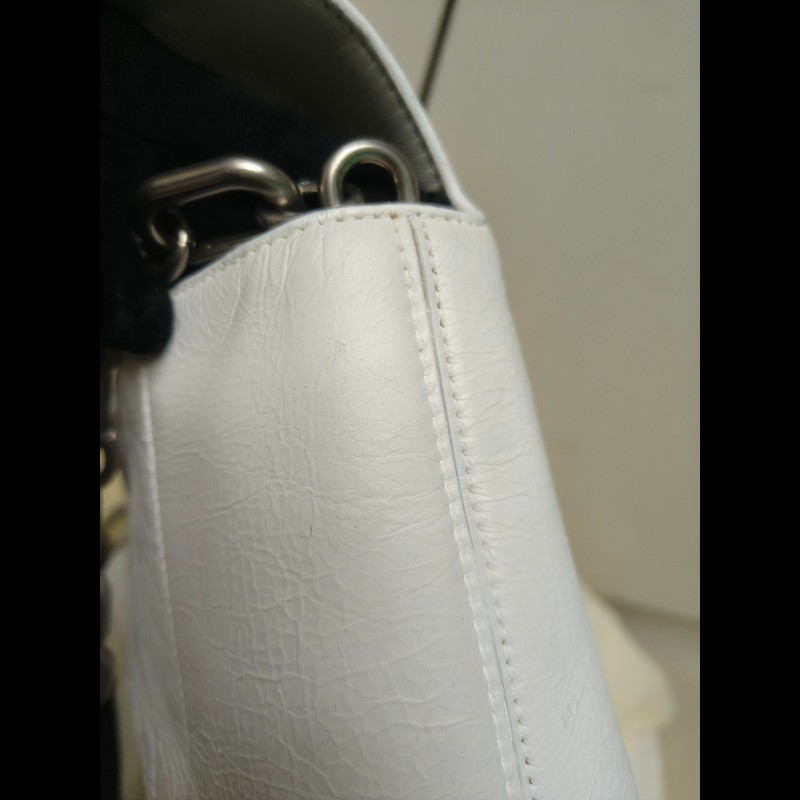 ‼️年前限時特賣‼️(原28800)至1/25⏰【8成新】㊣✨BALENCIAGA✨巴黎世家 白色 沙漏包 牛皮 鎖鏈 背帶 肩背包 腋下包 鏈條包/二手包/二手精品/保證正品🌳二手樹屋🌳-54