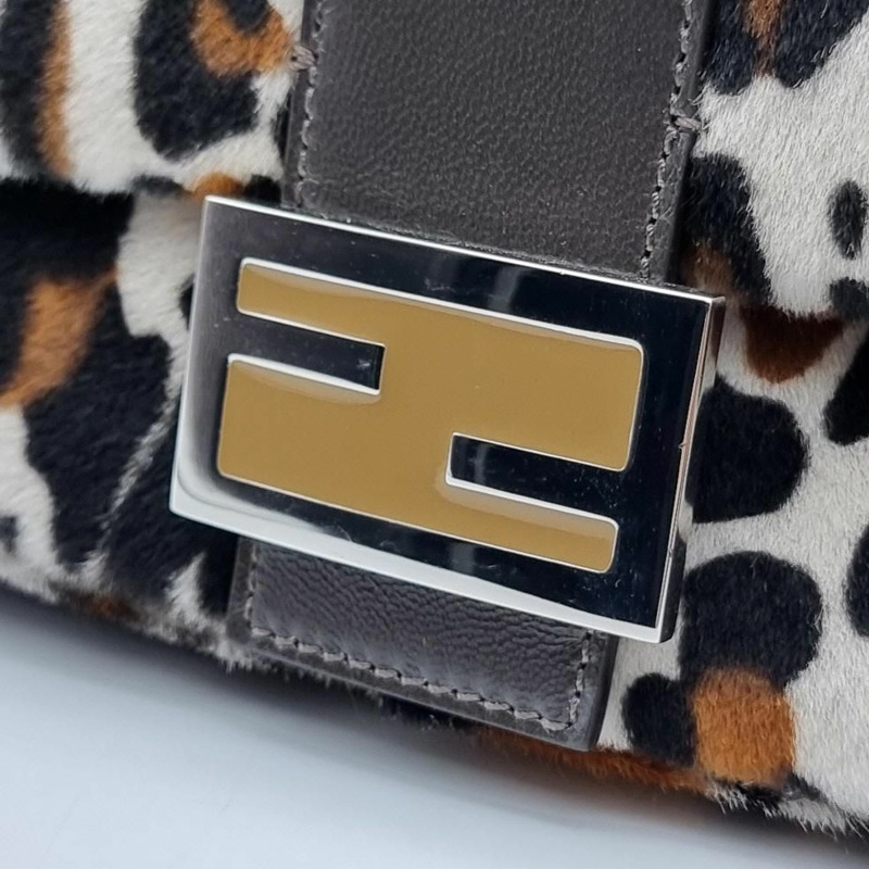 【包稅】FENDI 全新動物紋羊皮法棍包復刻版-1