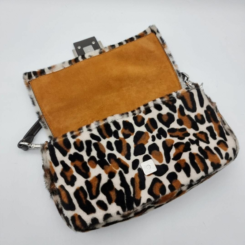 【包稅】FENDI 全新動物紋羊皮法棍包復刻版-5