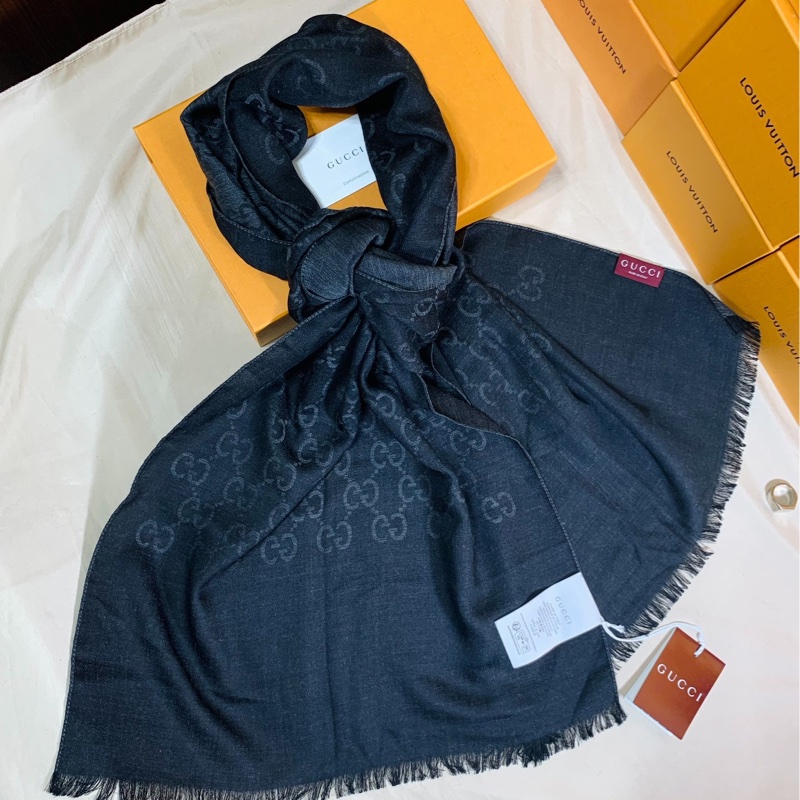 ‼️全台最甜 全新未用 Gucci 古馳 黑灰老花滿版雙色 圍巾披肩-3