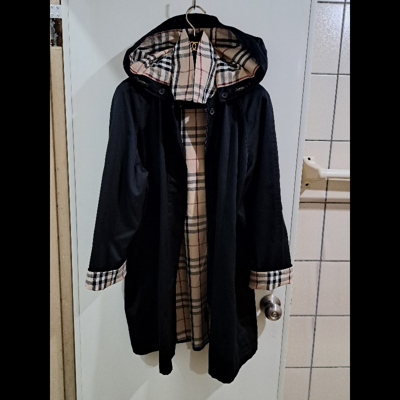 男女同款／BURBERRY連帽時尚風衣-0