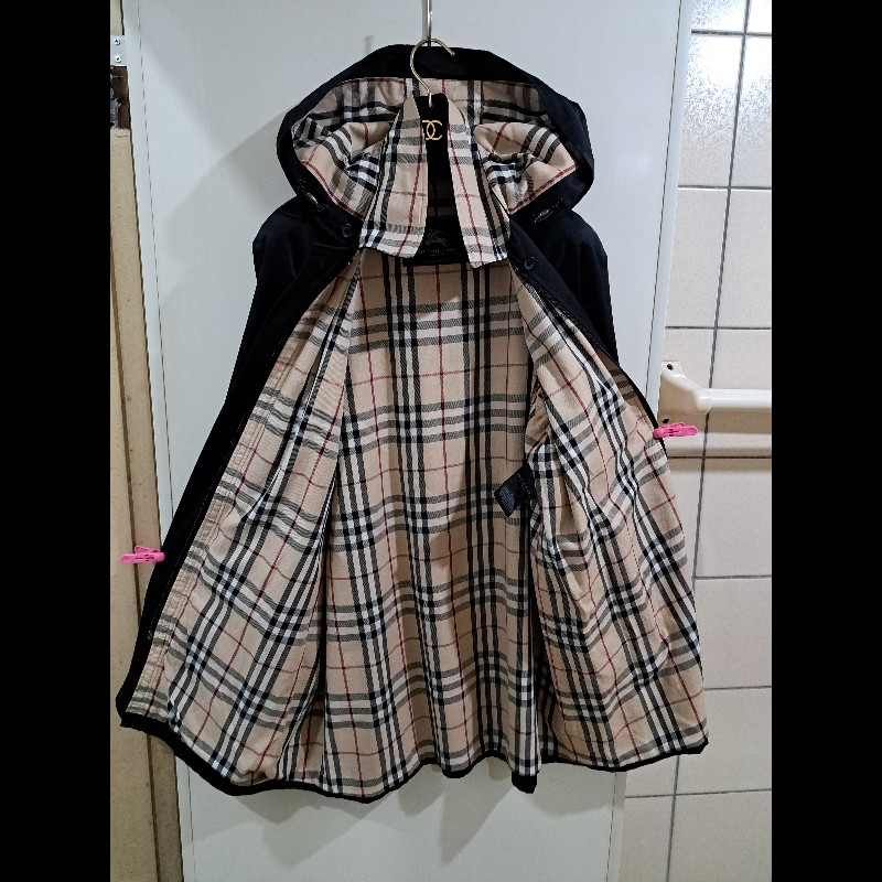 男女同款／BURBERRY連帽時尚風衣-3