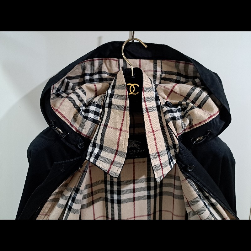 男女同款／BURBERRY連帽時尚風衣-4