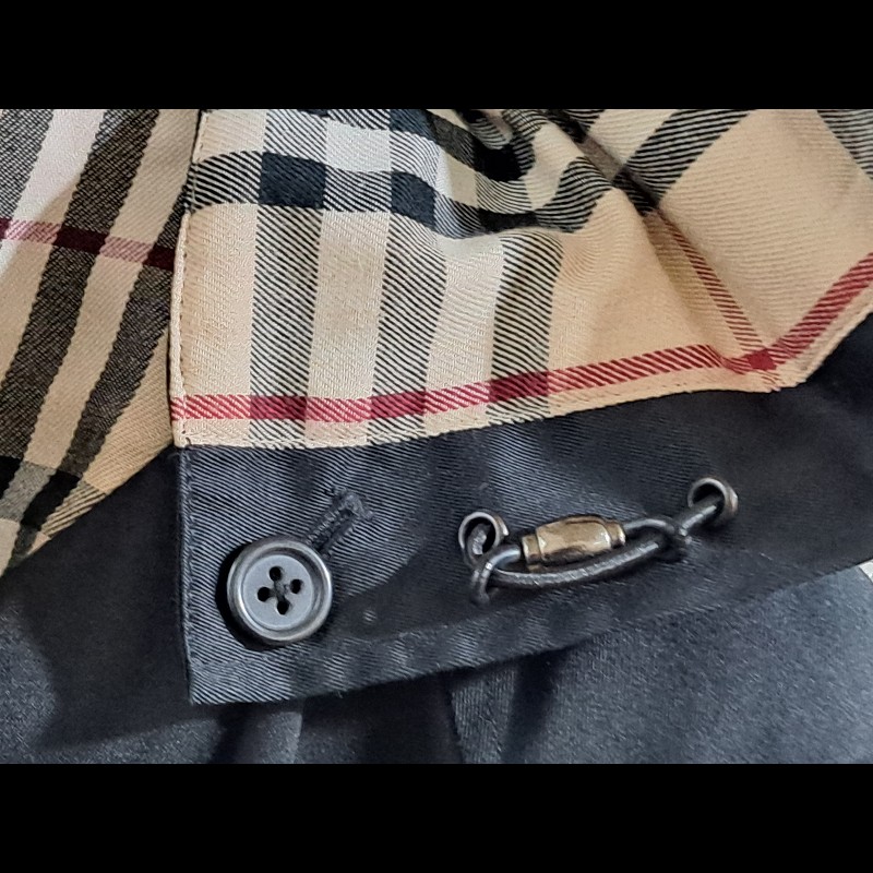 男女同款／BURBERRY連帽時尚風衣-13