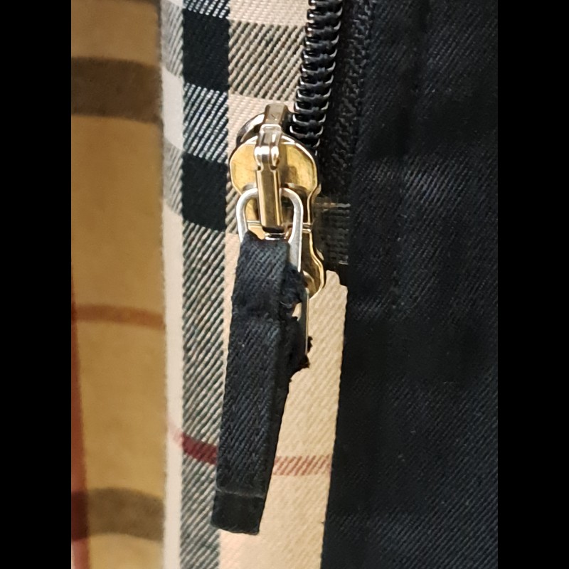 男女同款／BURBERRY連帽時尚風衣-14