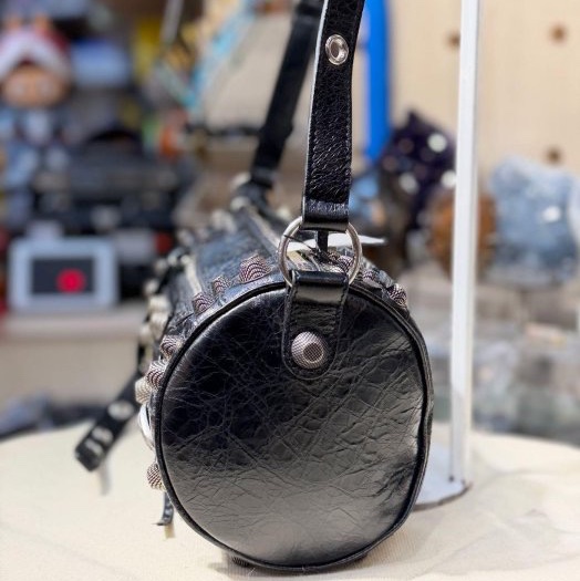 BALENCIAGA 新款 le Cagole 黑色 肩背包 斜背包 側背包 圓筒包全新購入67900   割愛42900 有防塵套紙袋-6