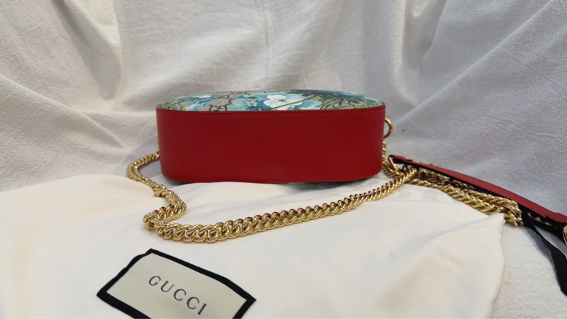 GUCCI花卉鏈條斜背包-12