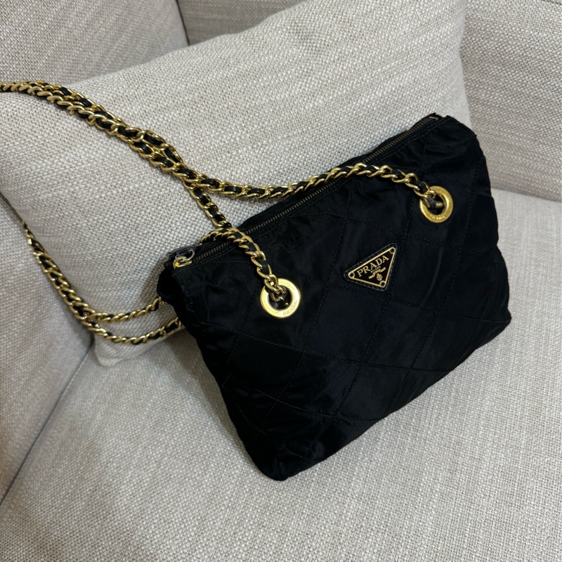 新上架🖤PRADA降落傘流浪托特包中號25尺寸🖤有防塵袋/流浪包/托特包/鏈條包/肩背包/斜背包-13