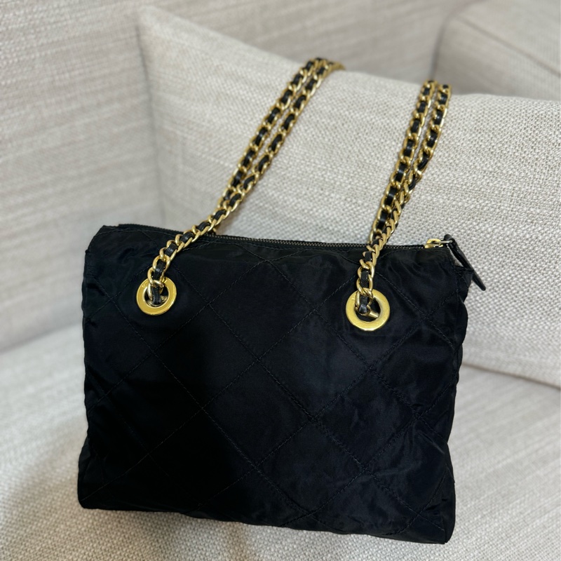 新上架🖤PRADA降落傘流浪托特包中號25尺寸🖤有防塵袋/流浪包/托特包/鏈條包/肩背包/斜背包-16