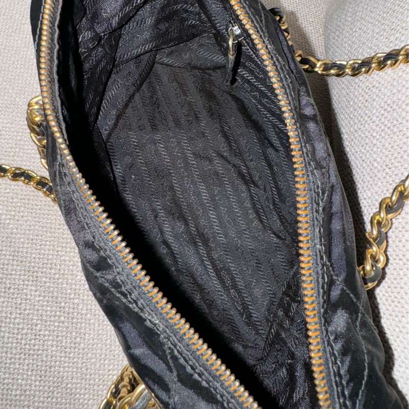 新上架🖤PRADA降落傘流浪托特包中號25尺寸🖤有防塵袋/流浪包/托特包/鏈條包/肩背包/斜背包-31