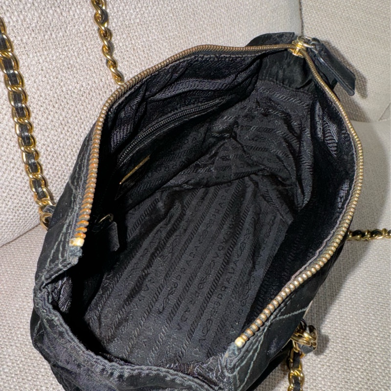 新上架🖤PRADA降落傘流浪托特包中號25尺寸🖤有防塵袋/流浪包/托特包/鏈條包/肩背包/斜背包-32