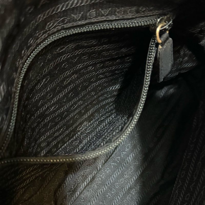 新上架🖤PRADA降落傘流浪托特包中號25尺寸🖤有防塵袋/流浪包/托特包/鏈條包/肩背包/斜背包-38